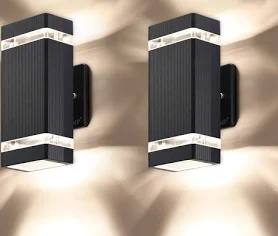 What's the reason why outdoor floodlights don't light up when powered on?