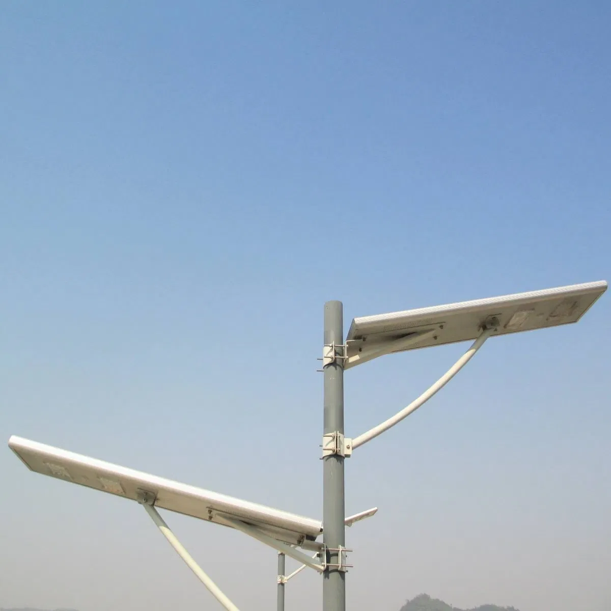 China Factory Direct High Performance 30W 50W 80W All in One Solar Garden Light Park Light