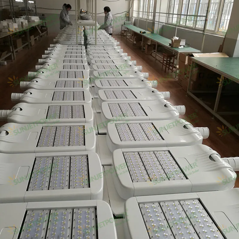 Government Project 150W 160lm/W Dimming LED Outdoor Street Light AC Power LED Lighting Without Jinko Ja Solar Panel