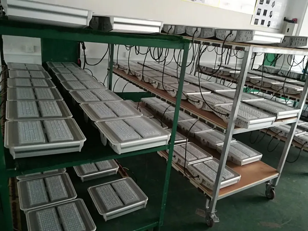 High Quality Classic Outdoor LED Street Light 150W