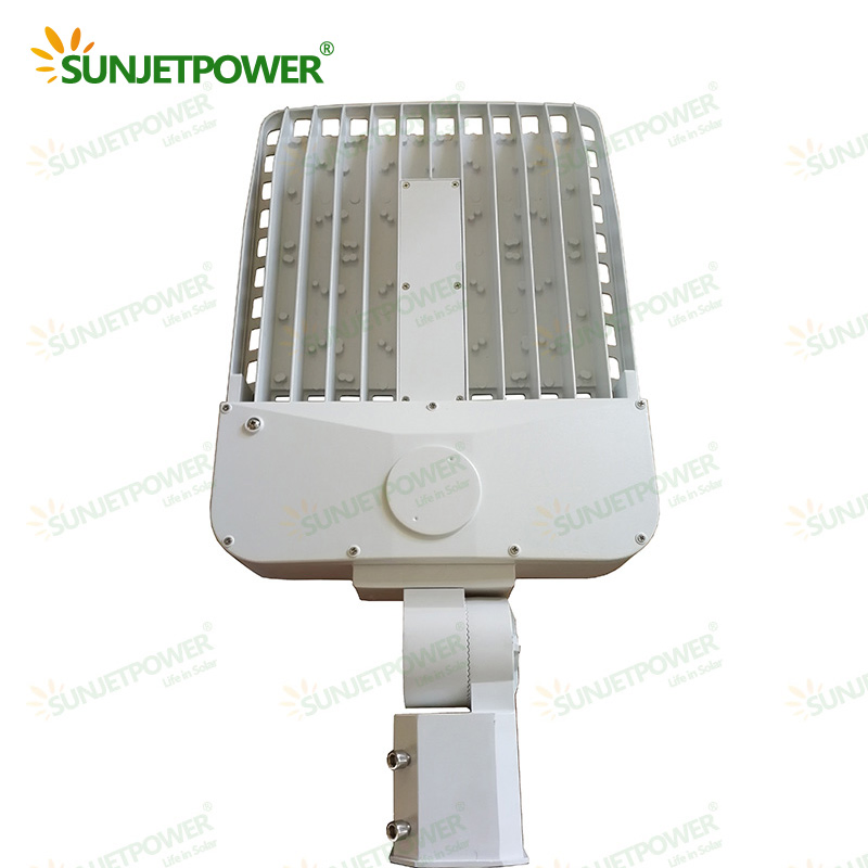 Outdoor Government Project Jinko Panel High Power 80W 160lm/W LED Street Light TUV SGS BV Inspected Factory for Integrated All in One Lampadaire Solaire