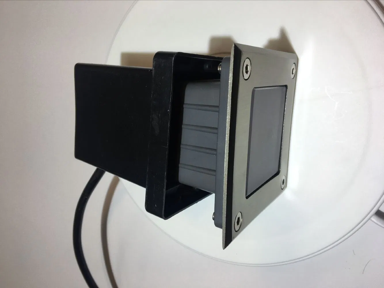 Plastic Housing 220V 13W Inground/Underground/Flood/Garden/Landcape LED Light Square LED COB RGB with Remote Control<Sb8313-13W>